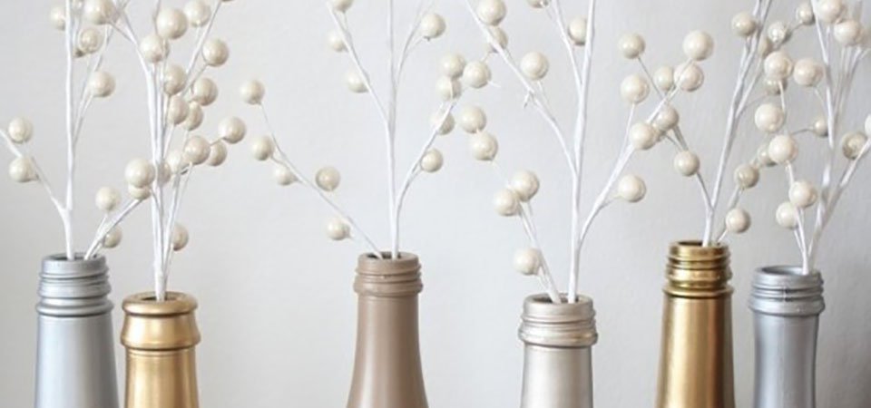 Как превратить пустые бутылки из-под шампанского в декоративные вазочки: мастер-класс